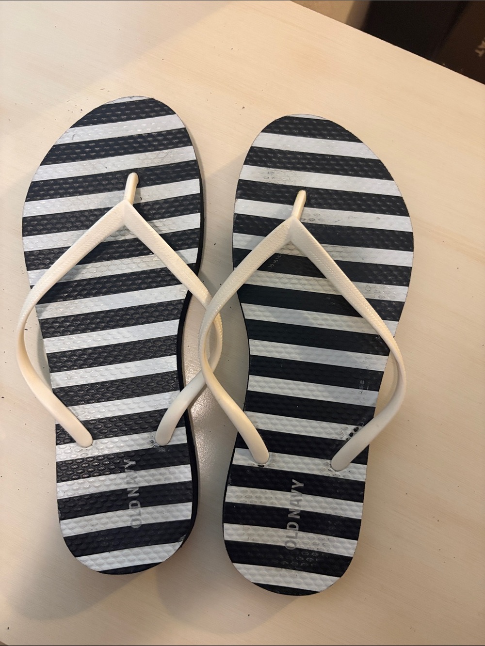 Old Navy Black & White Striped Flip Flops with Cream Straps